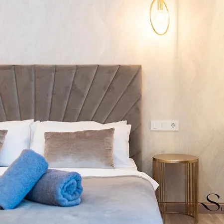 Seaview Beachfront With Aqua Park & Balcony Апартаменты