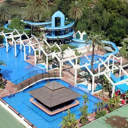 Seaview Beachfront With Aqua Park & Balcony Апартаменты *