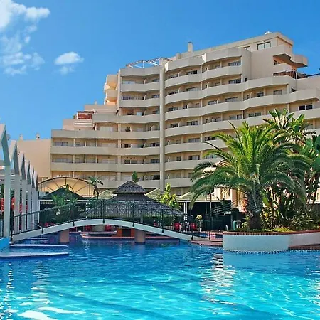 Seaview Beachfront With Aqua Park & Balcony Бенальмадена