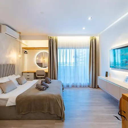 Apartment Seaview Beachfront With Aqua Park & Balcony Benalmádena